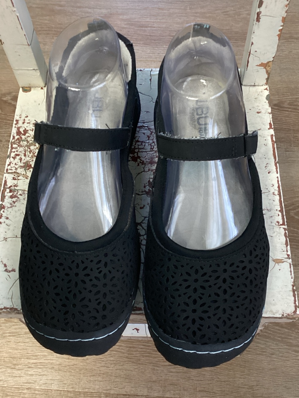 JBU Black Laser-Cut Mary Jane Flats Size 7.5M